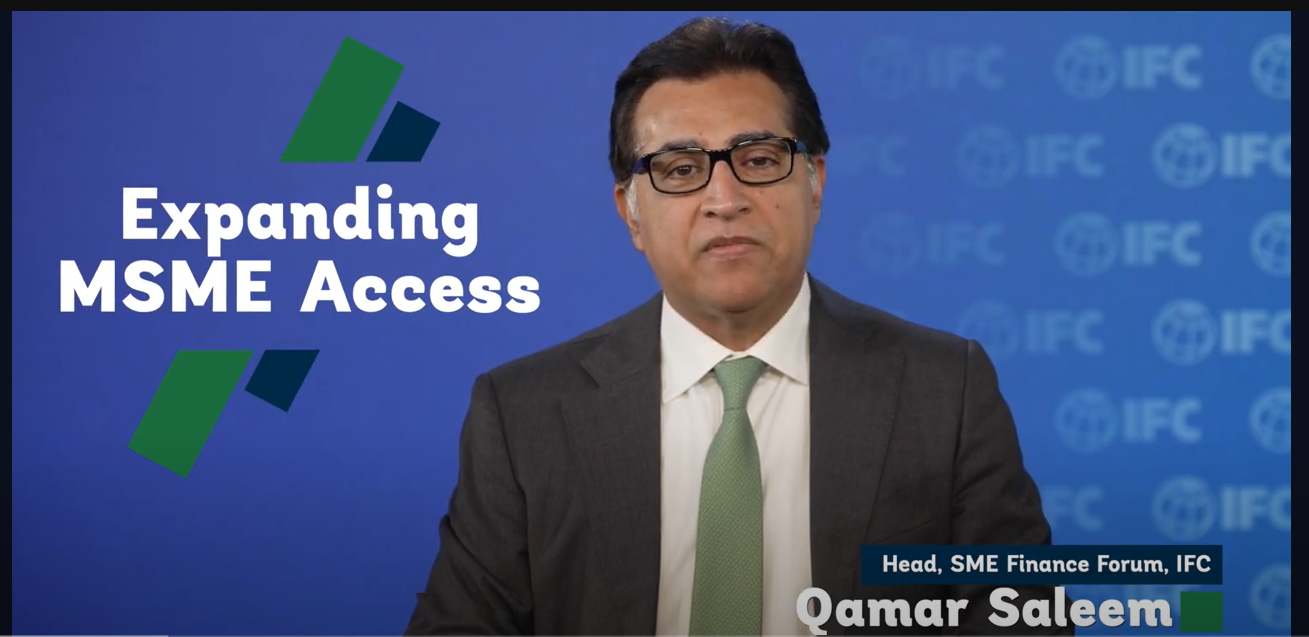 Qamar EN