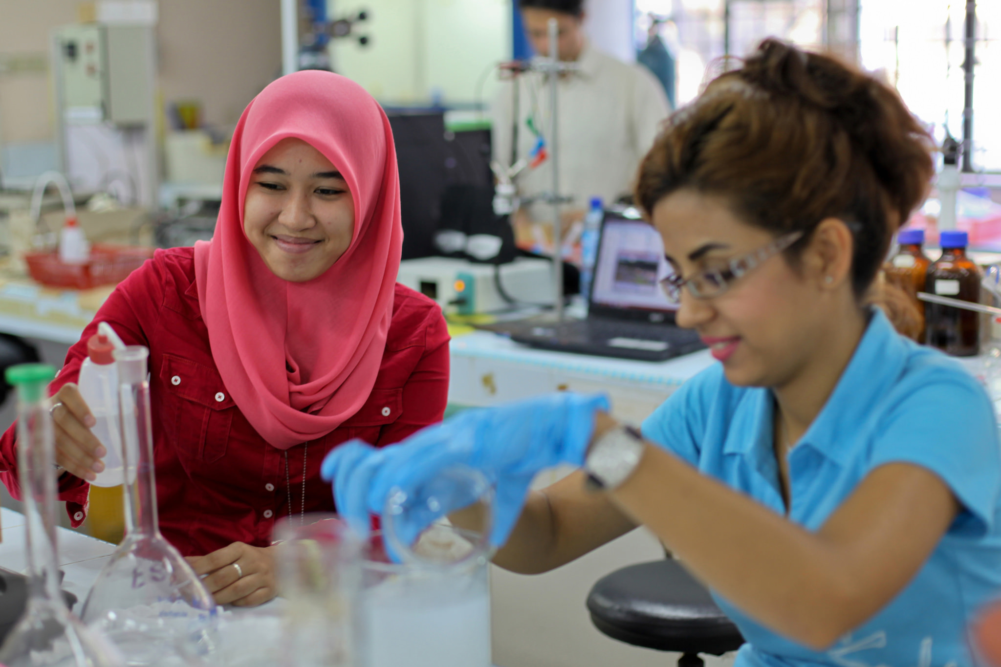 Promising developments. Женщины в науке и образовании. Malaysian student. February 11 is the International Day of women Scientists.