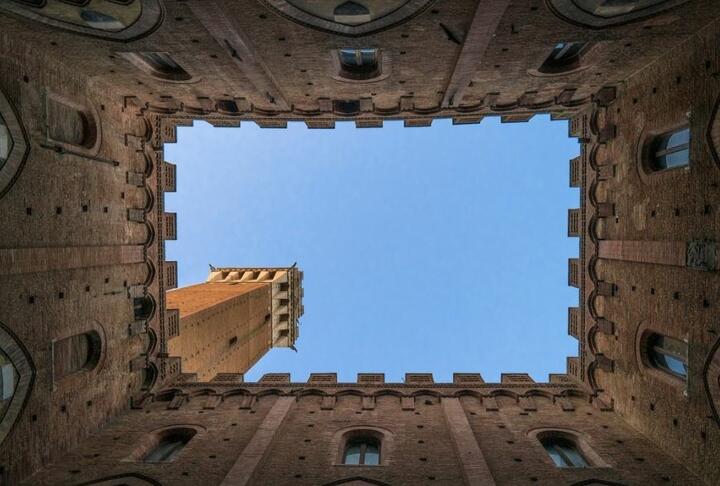 How Alternative Finance Can Help SMEs: A Case Example from Italy 