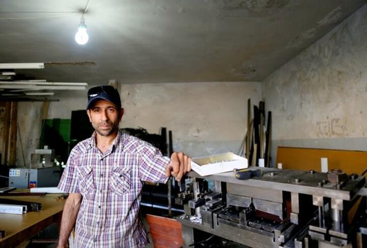 Mohammad Azaqeer, Syrian Refugee receives SME Loan